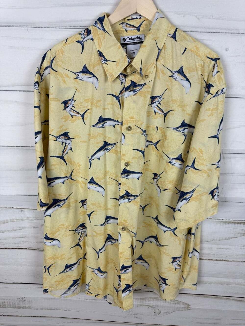 Columbia Men's XXL Marlin Fish Print Short Sleeve Button Down Shirt Yellow
